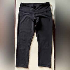 Lululemon Black High-Waisted Skinny Crop Length Leggings sz 4
